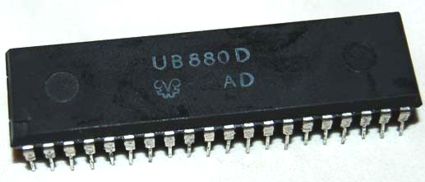 U880 Универсальный микропроцессор 8 разрядный Z80 UB880D FWE AD (12/1990)