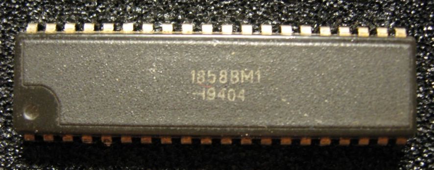 1858вм1 без логотипа пластик процессор Z80