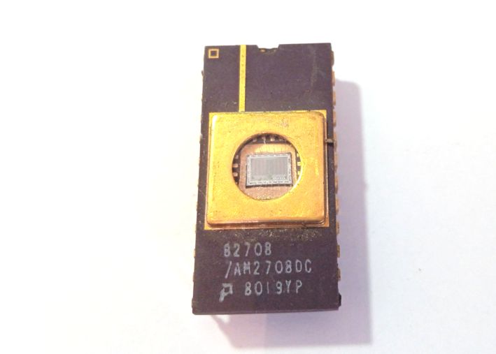 AM2708DC или АМД или AMTEL в золоте синяя керамика золотая квадратная накладка аналог 573рф1